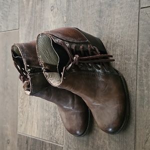 FREEBIRD Woman's Size 8 Leather Booties